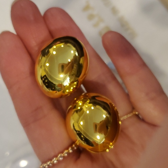 Egg shape earrings - Picture 7 of 7